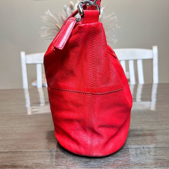 GIVENCHY
Lambskin Medium Nightingale red - Picture 6 of 6